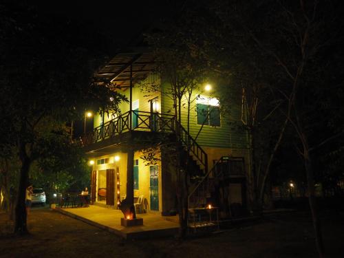 ラチャブリー Baantantara 3つ星 ホテル 客室