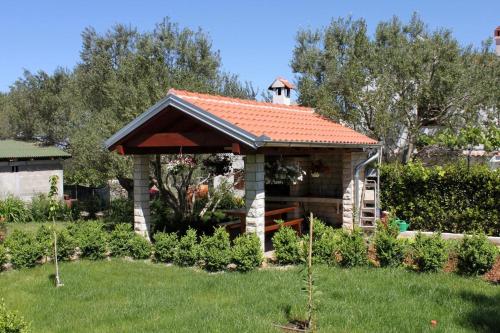  Apartment Tkon 6215d, Pension in Tkon bei Island Gangaro