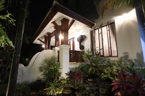 Rich Garden House Hotel - 숙소 외관