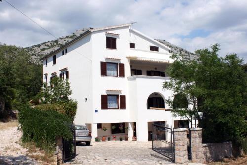 Apartments with a parking space Starigrad Paklenica - 6581 Starigrad