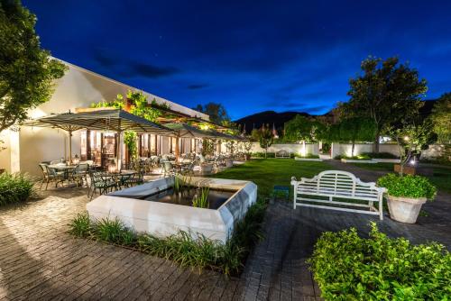 Restaurant, Drostdy Hotel  in Graaff-Reinet