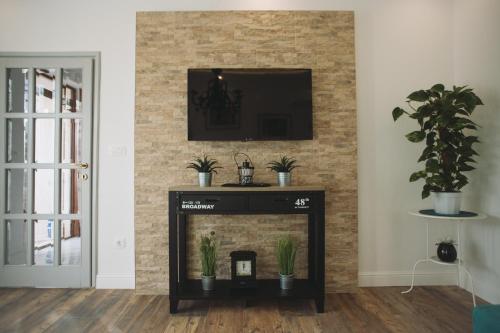 Deluxe apartment Marghareta - image 7