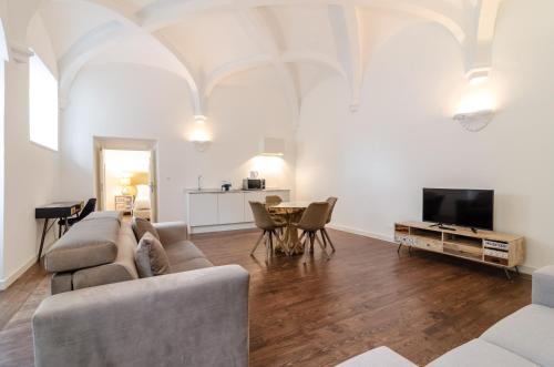 One-Bedroom Apartment Superior