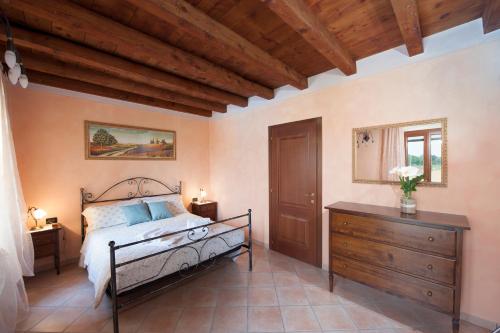 One-Bedroom Apartment (2 Adults + 2 Children)