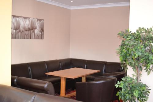 Chichester Park Hotel - image 4