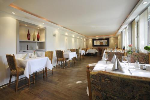 餐廳, 蘇爾博思特酒店 (Hotel zur Post) in 多伊德斯費爾德