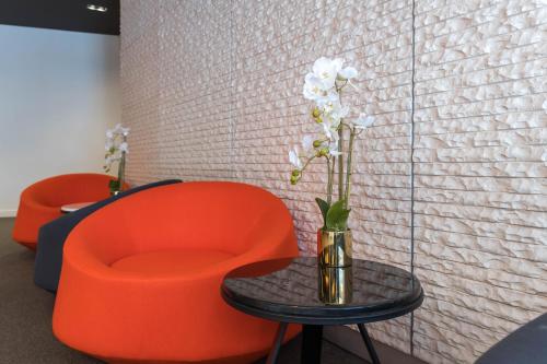 บริการและสิ่งอำนวยความสะดวก, โรงแรม รอยัล แปซิฟิค (Royal Pacific Hotel) in นอร์ท ชอร์