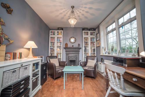 Stylish & Spacious Victorian House, , London