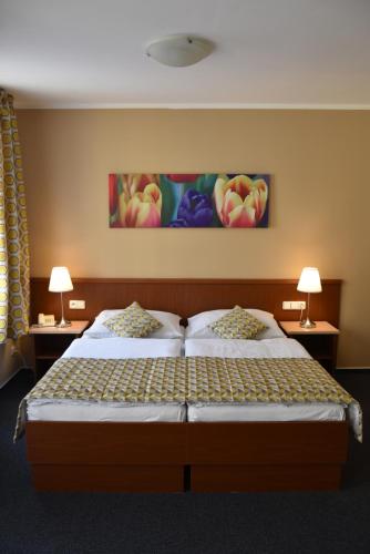 Aparthotel Austria Suites - image 12