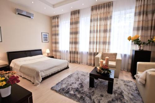 1 queen bed