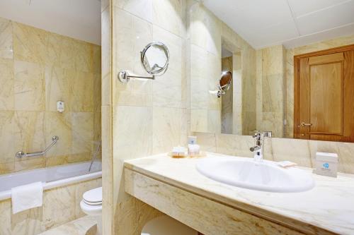 Suite, premium
