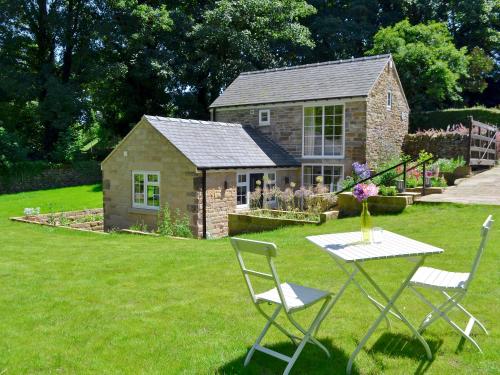 Barlow Brook Cottage, Barlow, Derbyshire