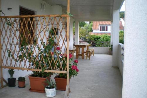 Apartments with a parking space Rukavac Vis - 11855 Vis 