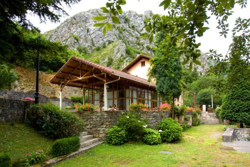  La Casona de Mestas, Ponga bei La Mata de Monteagudo