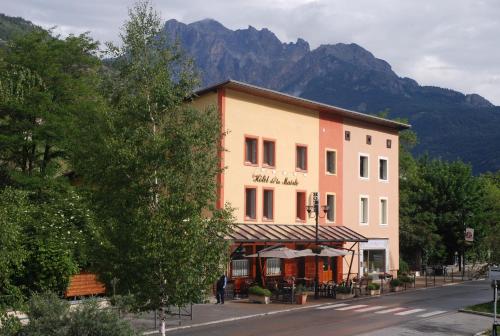 A szálláshely kívülről, Hotel de la Mairie in L'Argentiere-la-Bessee