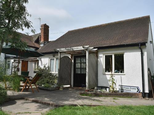 Frome Cottage, , Worcestershire