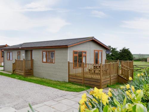 Apple Blossom Lodge, St Mawgan, Cornwall