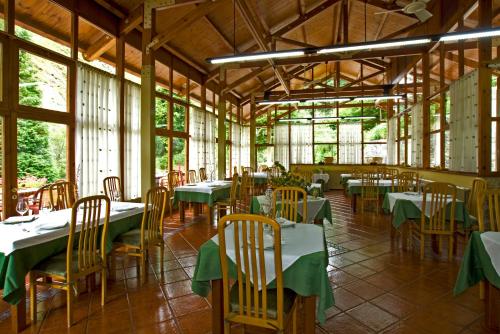Restaurant, La Casona de Mestas in Ponga