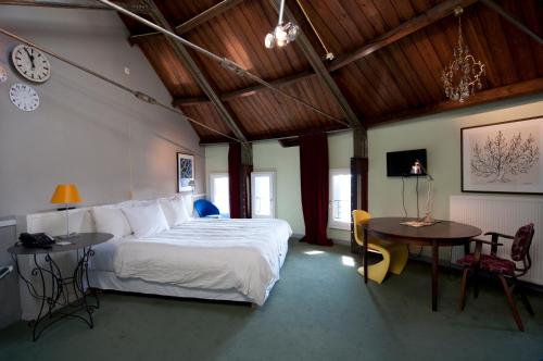 Double room, large