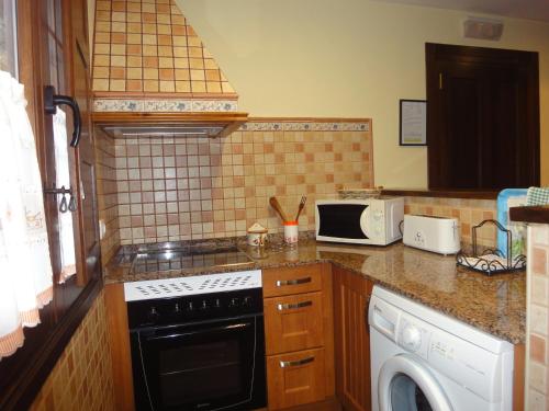 Apartamentos Rurales Villa de Sain Cudillero - image 7