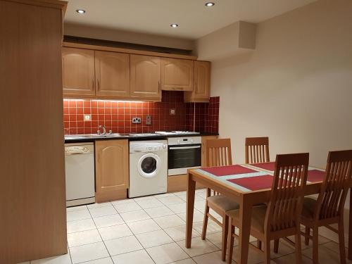 Waterlane Apartments 2