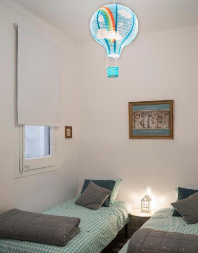 Cozy Flat With Unbeatable Views to Sagrada Familia - image 2
