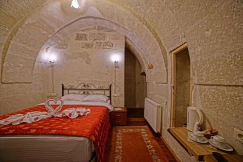 Melek Cave Hotel - image 2
