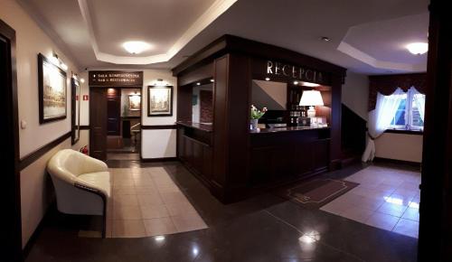 Előcsarnok, Hotel Batory in Tluszcz
