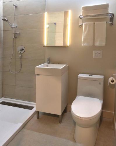Hotel Le Deville – Montreal