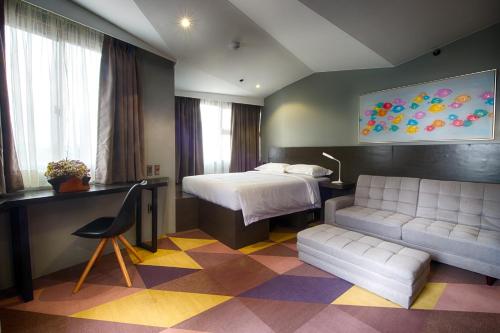 G1 Lodge Design Hotel in Baguio