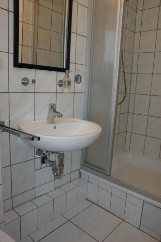 Haus Sonnenschein 137m von Pfarrstraße entfernt
