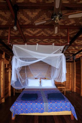 特瓦纳礁石度假屋