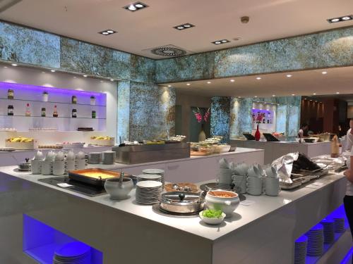 Hotel Azur Siofok - image 5