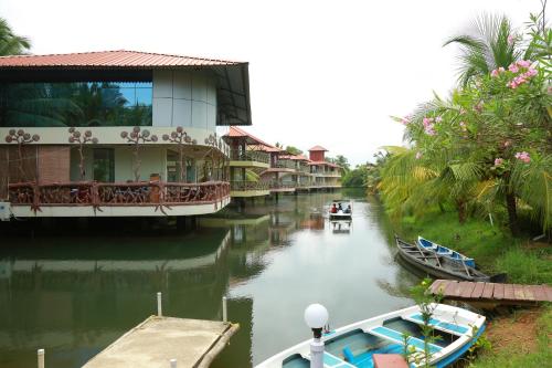 Kalathil Lake Resort