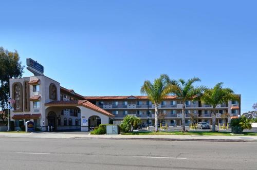 Pleasant Inn Pleasant Inn is perfectly located for both business and leisure guests in San Diego (CA). The property offers guests a range of services and amenities designed to provide comfort and convenience. 24-h