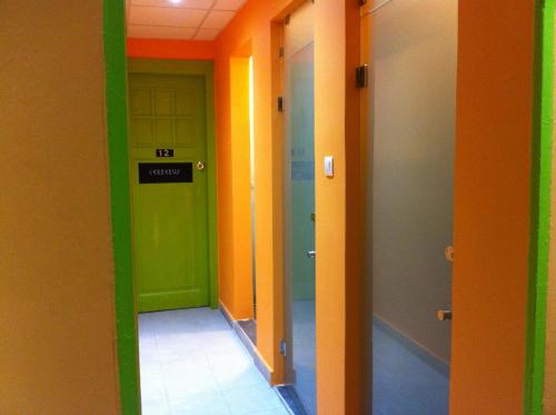 Zeus Hostel - image 4