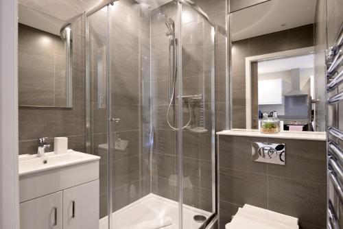 Nelson Mandela Place Apartments, Glasgow (photo 6)