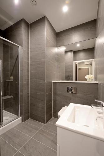Nelson Mandela Place Apartments, Glasgow (photo 11)