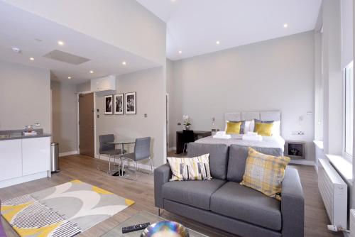 Destiny Scotland Apartments at Nelson Mandela Place - image 8