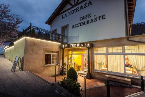 Hotel La Terraza De Puente Viesgo - image 5