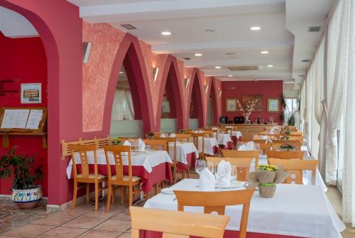 Hotel La Terraza De Puente Viesgo - image 8
