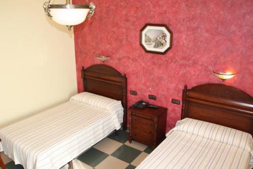2 double beds