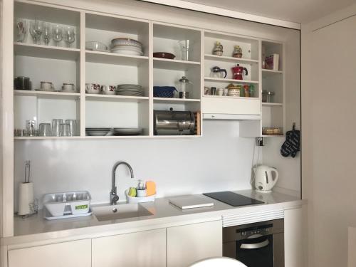 Atlantic View - quiet, peaceful and windless apt with fantastic ocean view, Коста-дель-Силенцио (фото 10)