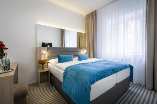 Hotel White Lion - image 7