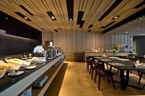 파타야 더 선 엑스클루시브 호텔 (The Sun Xclusive Hotel) 3성급 호텔 레스토랑