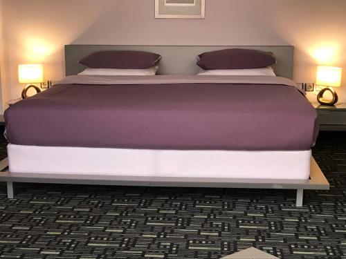 Art 'Otel Room Type - Junior Suite with Balcony - Free VIP package