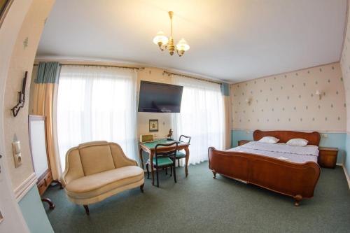 King Room with Balcony