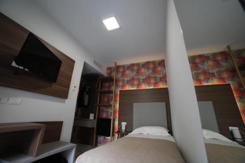 8room Hotel - main image