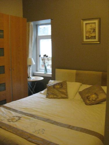Bed, Kilkerran Guest House in Newton on Ayr