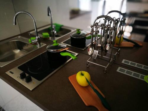 cres art studio kuning apartment